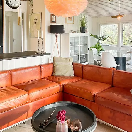 3 Bedroom Cozy In Feriehus *