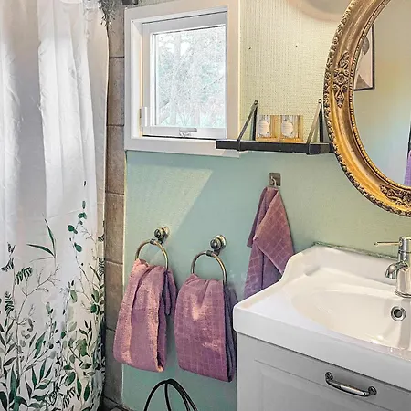 3 Bedroom Cozy In